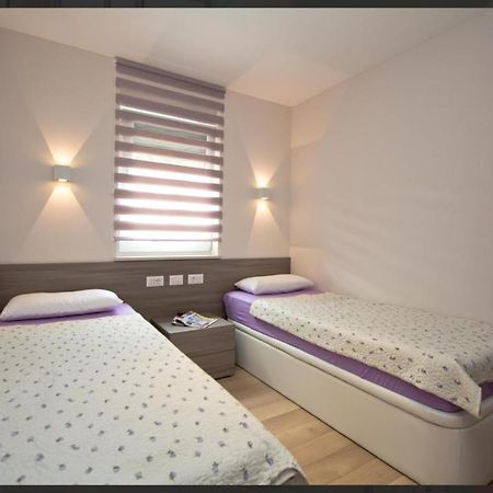 Adria Apartments Пореч Екстериор снимка