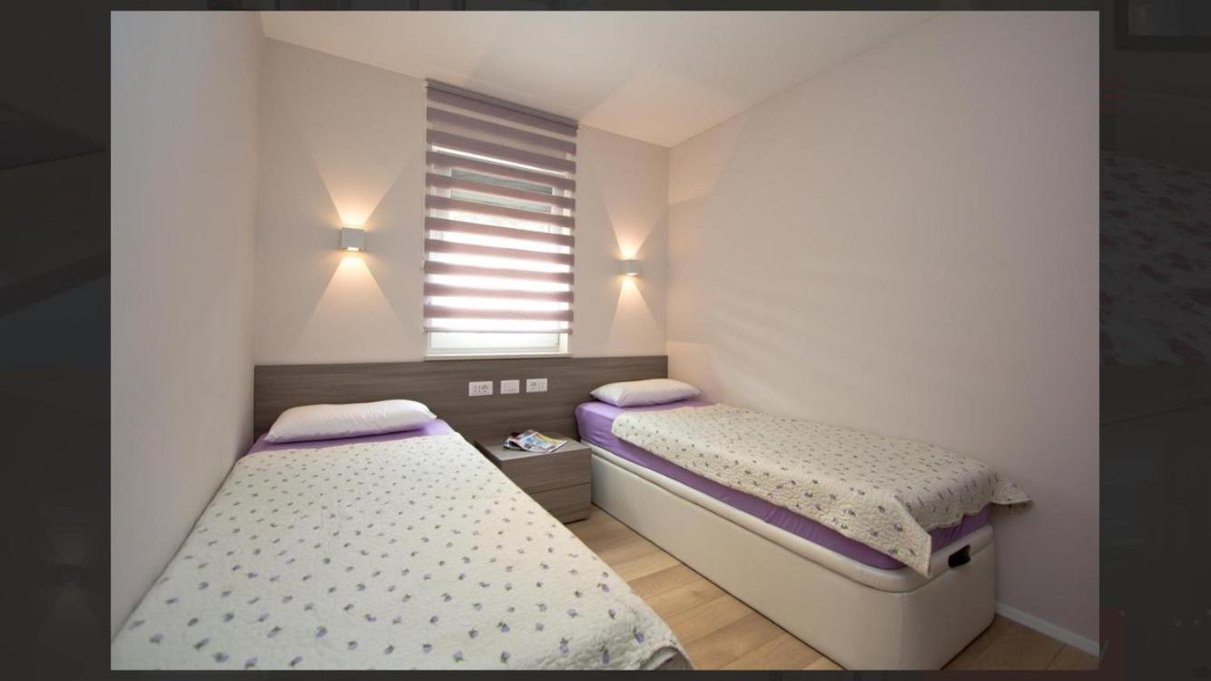 Adria Apartments Пореч Екстериор снимка